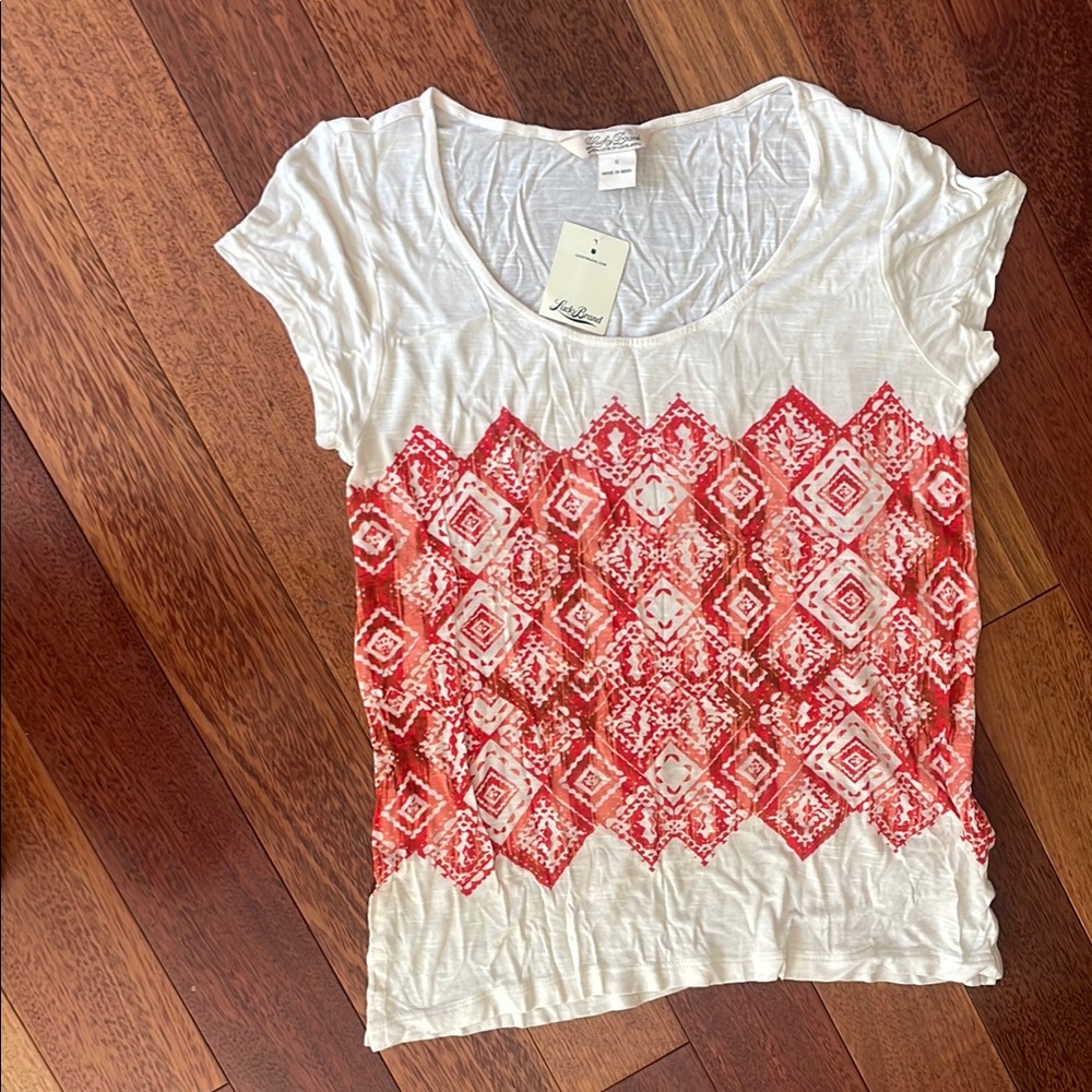 Lucky Brand Women’s Cotton tee-White and Red Geometric Print